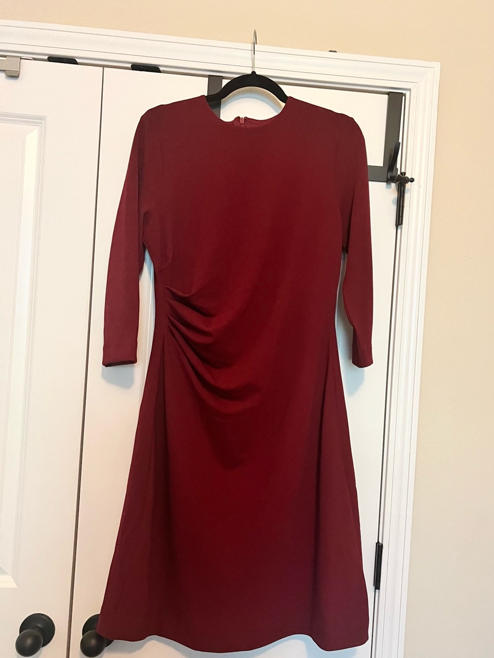 Alexa Admor Burgundy Ruched Midi Dress Size L. NWT